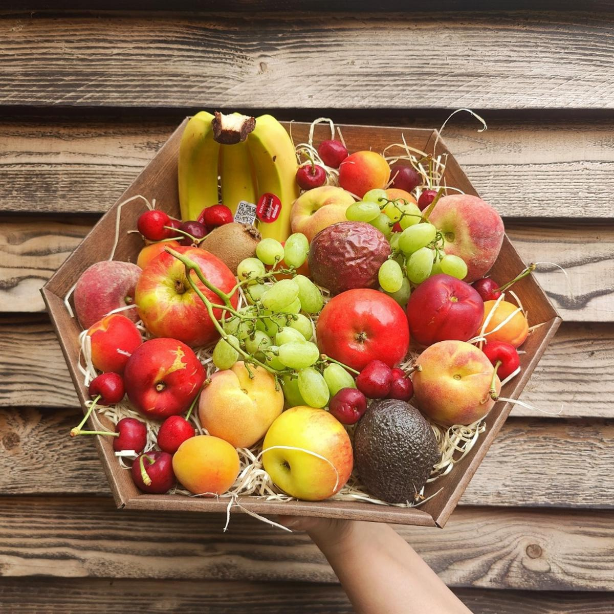 Fruit gift basket