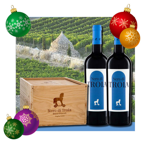 KI generiert: Das Bild zeigt eine Flasche Vermador Wein, auf deren Etikett eine Illustration eines Tieres und der Schriftzug "Monastrell & Syrah" zu sehen sind. Es handelt sich um einen Bio- und veganen Wein.